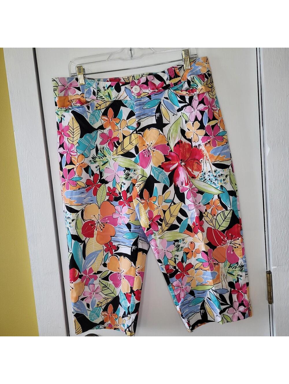 VTG White Stag colorful tropical floral print capri pants. Size 16P
